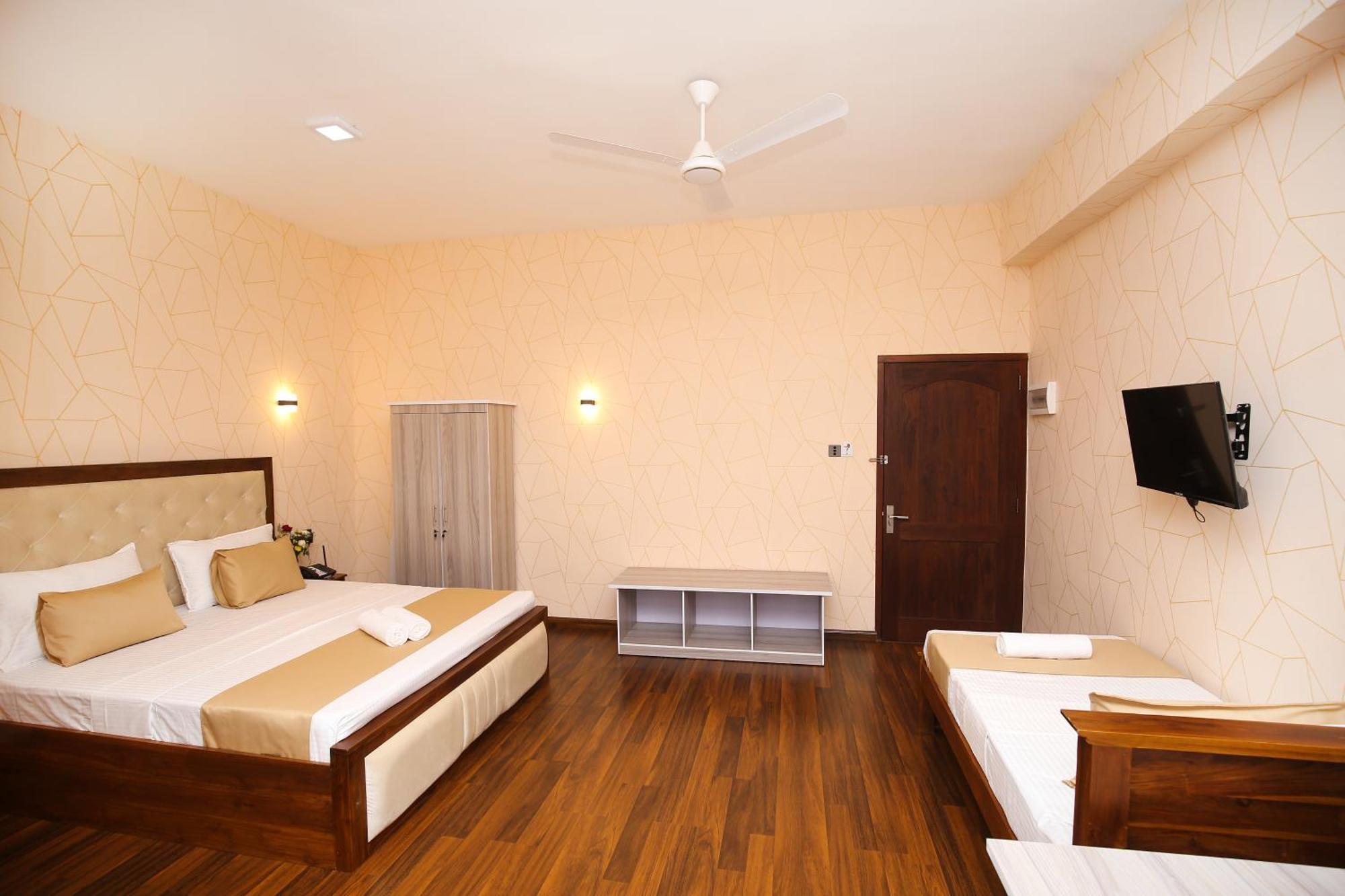 Crown Regency- Badulla Hotel Exterior foto